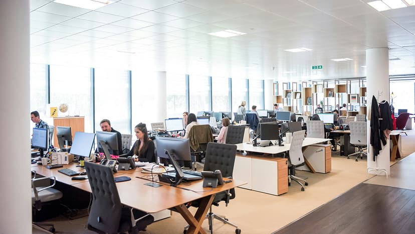 5 Reasons Why Customer Support Agents Are Getting Behind