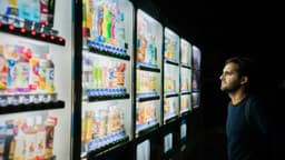 Why Can’t LLMs Make Decisions for You?