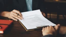 What Words and Phrases Make Your Resume Stronger for AI Screening?