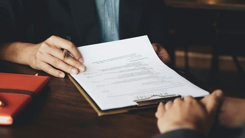 What Words and Phrases Make Your Resume Stronger for AI Screening?