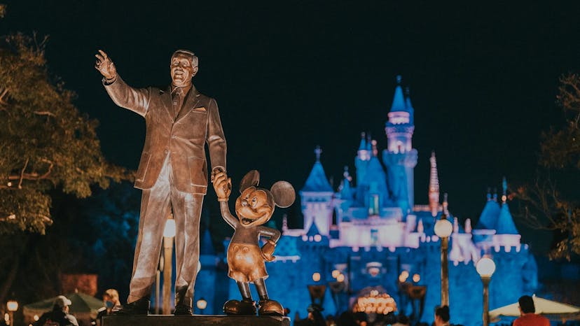 A Magical Thanksgiving: Why Disneyland is the Perfect Place for a Family Feast