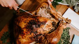 Mastering the Art of Turkey Roasting with Your AI Chef Companion