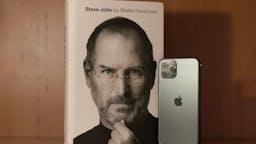 Steve Jobs: A Portrait Painted With 10 Vibrant Keywords